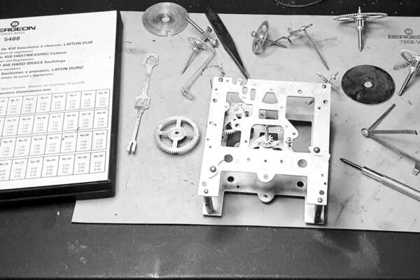 Clock Repair service Clock Repair service